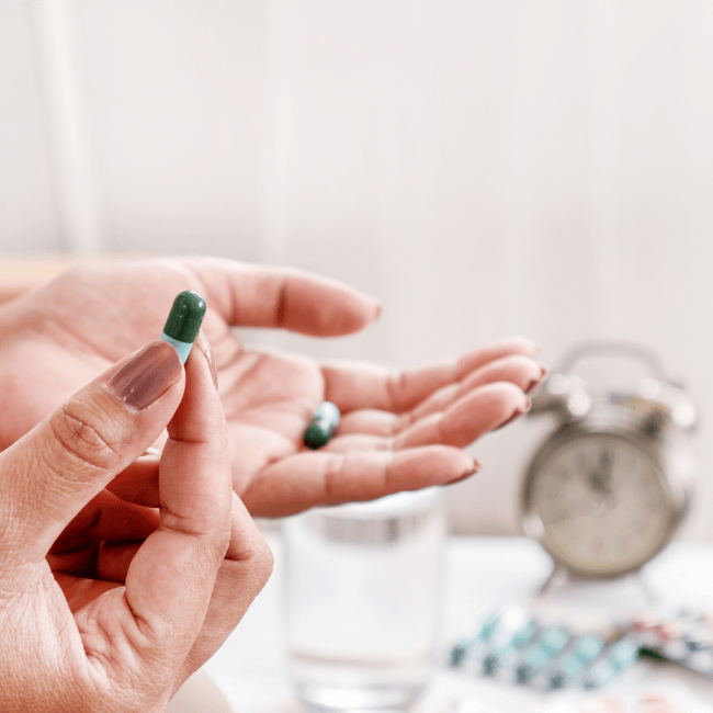 Prévoyez 2 heures entre les prises de probiotiques et d’antibiotique